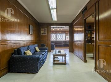 Oficina comercial · 101m² · 5 Ambientes · Oficina en Venta de con Vista Al Obelisco Super Luminosa