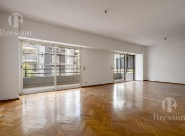 Departamento · 150m² · 4 Ambientes · 1 Cochera · Departamento en Recoleta