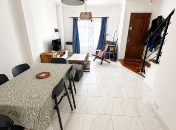 PH · 73m² · 4 Ambientes · Alquiler PH 4 Ambientes con Patio Olivos