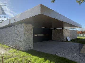 Casa · 152m² · 4 Ambientes · 2 Cocheras · Casa en Venta, City Bell. Barrio Cerrado