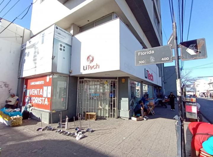 Local comercial · 200m² · 8 Ambientes