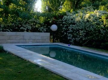 Casa de 6 ambientes, Neuquén · Casa en Venta en La Zagala