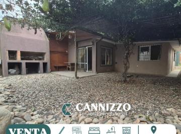 Casa de 3 ambientes, Villa Allende · Venta Casa 2 Dorm. Villa Allende Apta Crédito