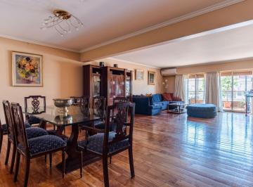 Departamento · 188m² · 5 Ambientes · Piso Cuatro Dorm. en Belgrano. Posibilidad de Cochera.
