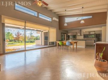 Casa · 350m² · 6 Ambientes · 2 Cocheras · Venta Casa en Chacras de La Reserva Cardales
