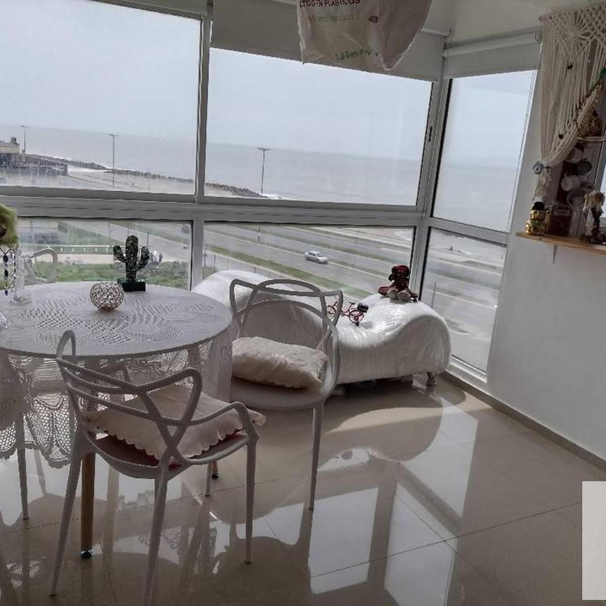 Departamento 2 amb, 33m² en 2° piso con ascensor — De Anchorena y Av. Felix U. Camet