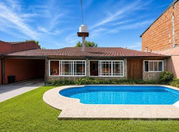 Casa · 180m² · 4 Ambientes · 3 Cocheras · Casa | 4 Ambientes | Piscina | Quincho | Cochera | Ituzaingó Norte