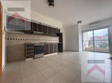 Departamento · 37m² · 2 Ambientes · 1 Cochera · Departamento 2 Ambientes con Cochera Alquiler en Moron, Pba.