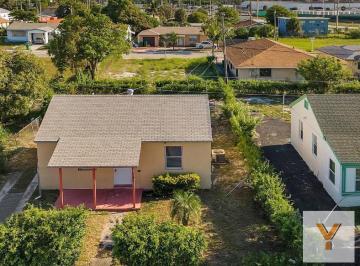 Casa · 66m² · 3 Ambientes · Casa en Venta - 2 Dorm. 1 Baño - 450 m² - Miami, Florida