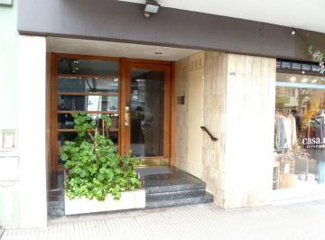 Departamento de 4 ambientes, Belgrano · Semipiso 3 Dorm. 2 Baños C/dep Servicio Excelente Estado Ubicación Residencial