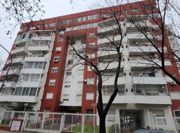 Departamento · 64m² · 3 Ambientes · 1 Cochera · 3 Ambientes con Cochera | 71 m² | Balcón Al Frente | Apto Crédito | Parque Chacabuco