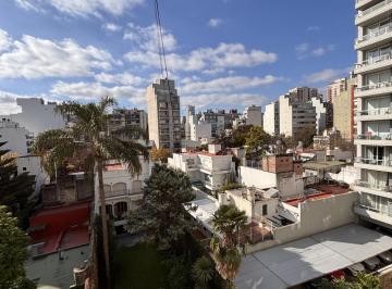 Departamento · 85m² · 4 Ambientes · Caballito Departamento 3 Amb con Dependencia Venta