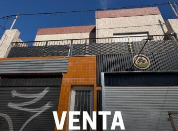 PH de 5 ambientes, La Plata · Venta en Conjunto de 3 Unidades Funcionales: PH y Dos Locales Comerciales