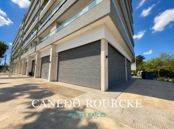 Local comercial · 323m² · 1 Cochera · Local en Canning (E. Echeverria)