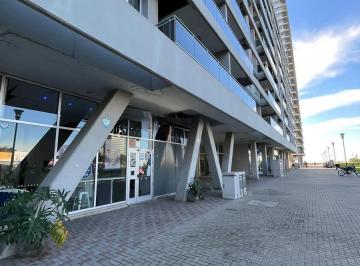Local comercial · 55m² · 1 Ambiente · Local con Vidriera Al Frente en Puerto Norte