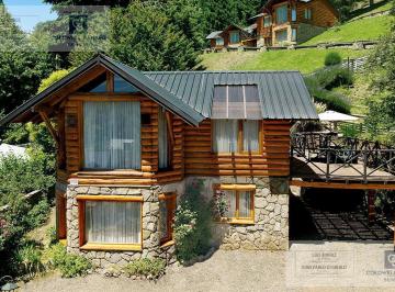 Casa · 110m² · 4 Ambientes · 1 Cochera · Alquiler Casa en San Martin de Los Andes