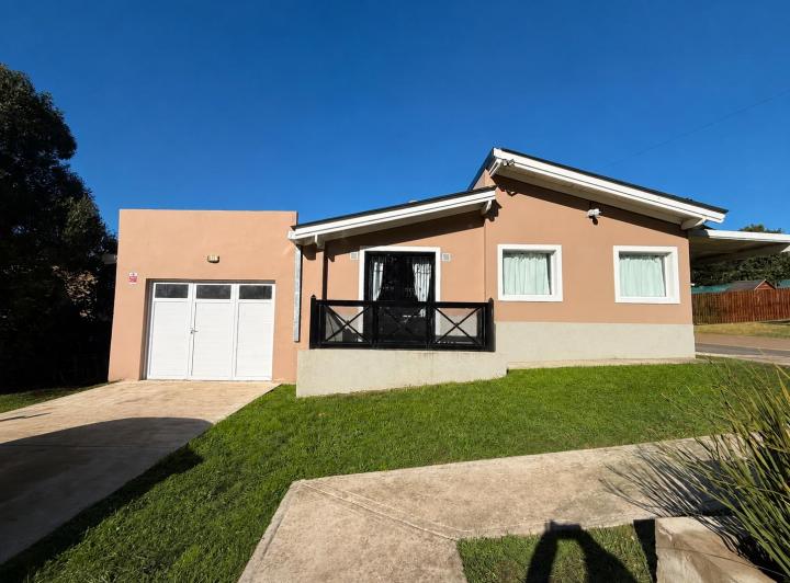 Casa · 169m² · 4 Ambientes · 1 Cochera