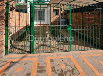 Casa · 89m² · 3 Ambientes · 2 Cocheras · Dúplex 3 Ambientes en Alquiler en Moreno