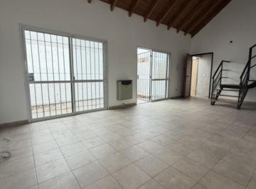 Departamento · 90m² · 3 Ambientes · Duplex 2 Domitorios en Alquiler