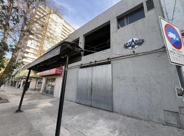 Local comercial · 217m² · Local en Venta Sobre Av Maipú Al 1100 | Superficie Cubierta de 217 m² y 2 Plantas