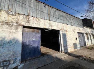 Local comercial · 30 Cocheras · Galpón en Venta - Casco Urbano de La Plata