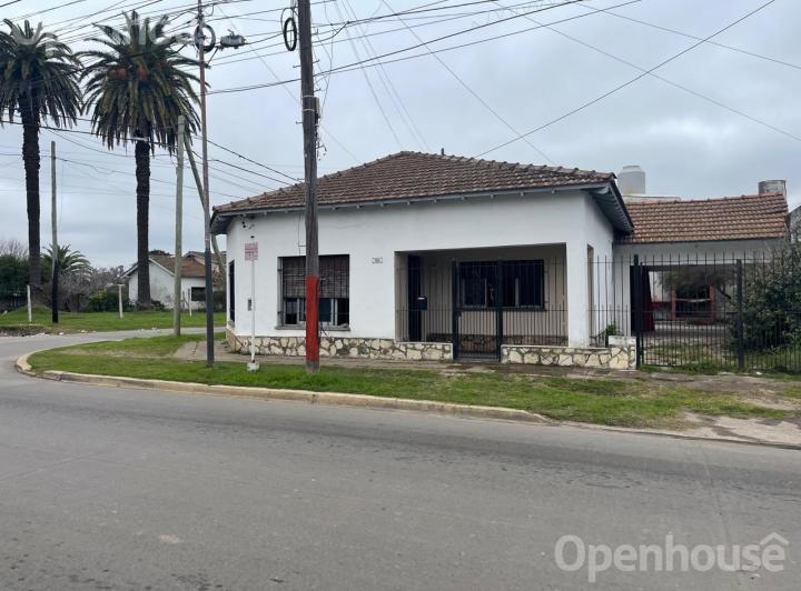 Casa · 88m² · 3 Ambientes · 2 Cocheras