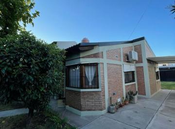 Casa · 120m² · 4 Ambientes · Casa en Venta - 2 Dorm. 1 Baño - General Alvear