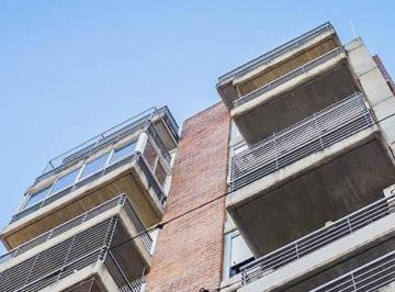 Departamento · 51m² · 3 Ambientes · 3 de Febrero Al 2300 Alquiler Departamento 2 Dorm. en Rosario Barrio Lourdes