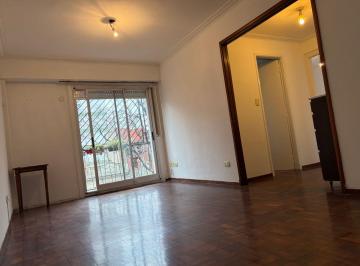 Departamento de 3 ambientes, Caballito · Impecable 3 Ambientes con Balcón