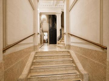 Oficina comercial · 64m² · 2 Ambientes · Oficina con Patio, Apto Profesional