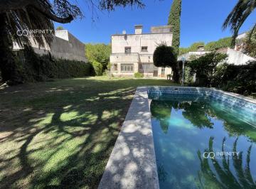 Casa · 300m² · 5 Ambientes · Casa de 5 Ambientes Frente Al Golf Sobre Lote de 800 m² – San Andrés