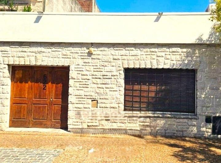 Casa · 191m² · 5 Ambientes · 1 Cochera