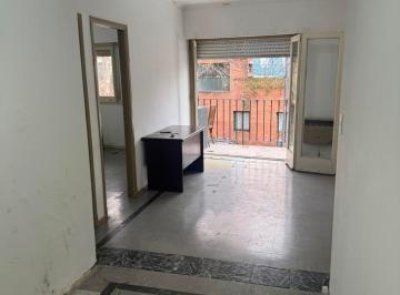 Departamento · 48m² · 2 Ambientes · Venta Depto 2amb + Balcon Caballito