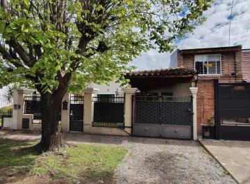 Casa · 100m² · 3 Ambientes · Chalet 3 Ambientes Impecable - Alquiler