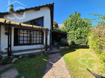 Casa · 120m² · 3 Ambientes · 2 Cocheras · Casa en Alquiler Country Las Lajas