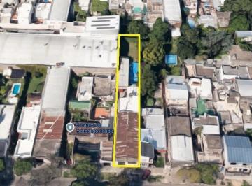 Terreno · 375m² · Florida 100 - Barrio Industrial. Excelente y Único Lote Apto Para Diversas Opciones de Inversión