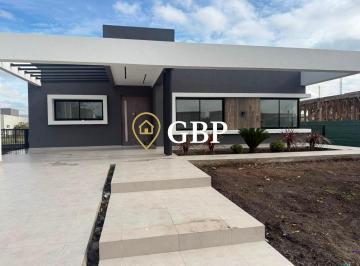 Casa · 145m² · 4 Ambientes · 2 Cocheras · Casa en Venta en Canning Barrio San Felipe