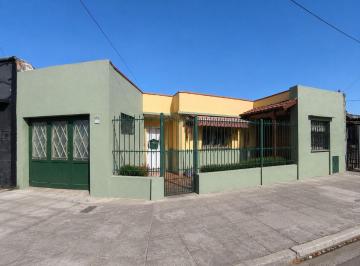 Casa · 118m² · 4 Ambientes · 1 Cochera · Venta Casa 4 Ambientes