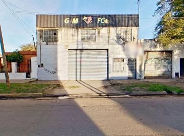 Bodega-Galpón · 188m² · Venta Galpon 300 m con Patio Fcio Varela