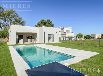 Casa · 159m² · 4 Ambientes · 1 Cochera · Casa en Venta Sobre Lote Interno en Area 2 San Sebastián, Loma Verde