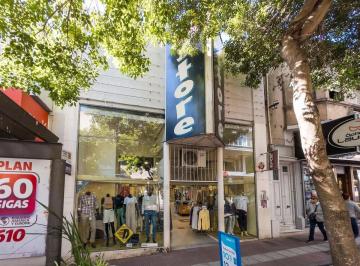 Local comercial · 250m² · Excepcional Local en Alquiler