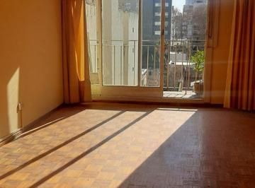 Departamento de 3 ambientes, Villa Crespo · 3 Ambientes Al Frente con Balcon - Cochera y Baulera
