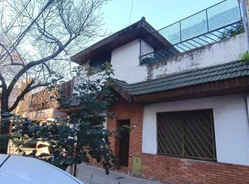 Casa · 136m² · 4 Ambientes · Casa en Villa Luro - Lote Propio - Posibilidad 2 Familias