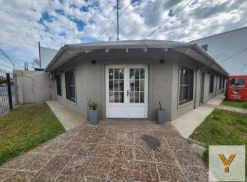 Edificio · 142m² · 4 Ambientes · Edificio Comercial en Venta - 4 Oficinas 3 Baños - Ingeniero Pablo Nogues