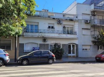 PH de 4 ambientes, Villa Devoto · Excelente 4 Ambientes. 1er Piso por Escalera. Amplio y Luminoso. Terraza Propia. Gran Ubicacion!