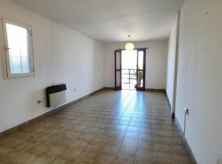 Departamento · 100m² · 5 Ambientes · 1 Cochera