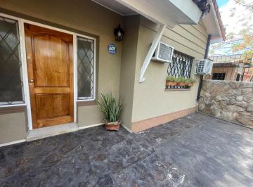 Casa · 142m² · 3 Ambientes · 2 Cocheras · Casa en Venta de 3 Ambientes en Boulogne