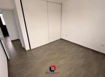 Casa · 118m² · 3 Ambientes · 2 Cocheras · Dúplex en Docta Av