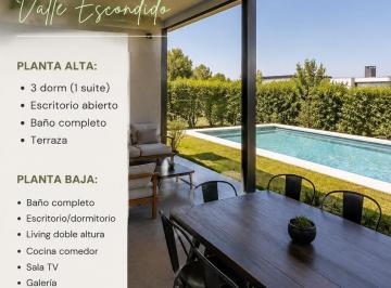 Casa · 500m² · 3 Dormitorios · 2 Cocheras · Casa en Alquiler en Valle Escondido Tres Dorm. Dos Plantas, Pileta y Escritorio