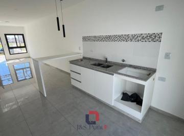 Casa · 95m² · 3 Ambientes · 1 Cochera · Dúplex en Docta 2 Dorm.
